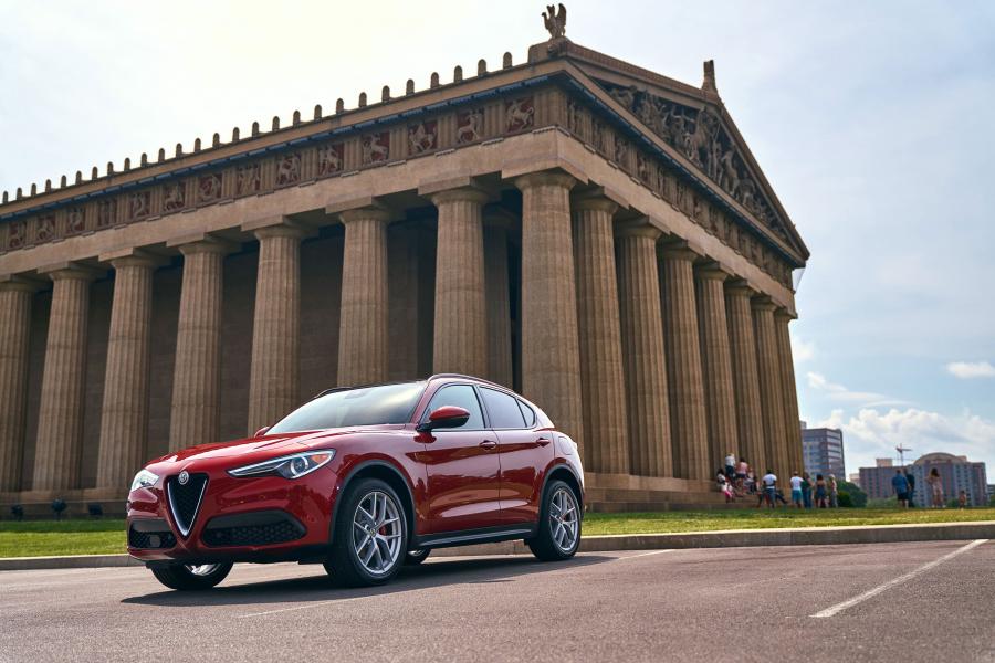  Alfa Romeo Stelvio Ti Sport (949) 2017 года  (NA) (фото 14 из 39)